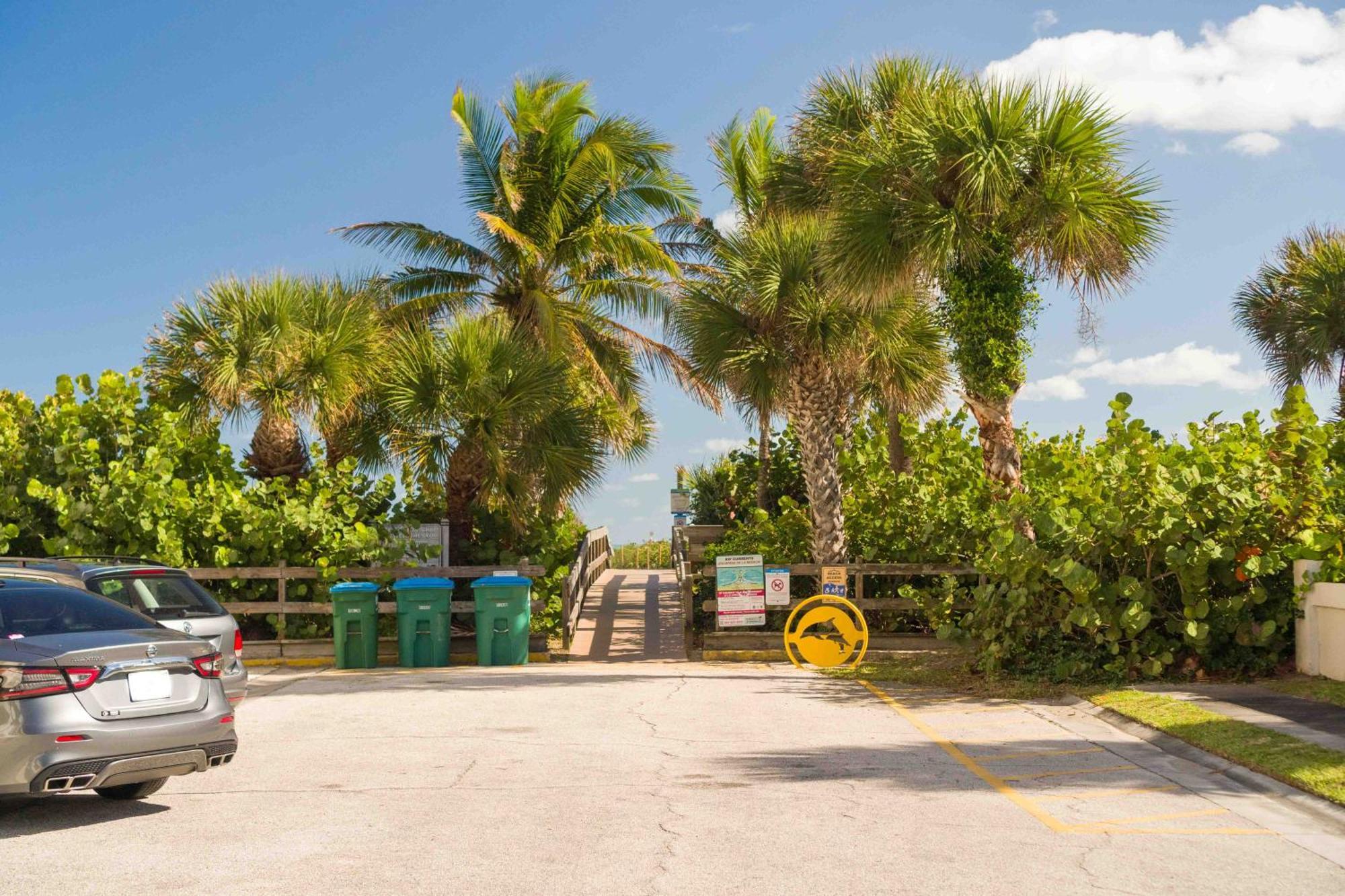 Private Tropical Beach Oasis - Coral Cape Canaveral Dış mekan fotoğraf